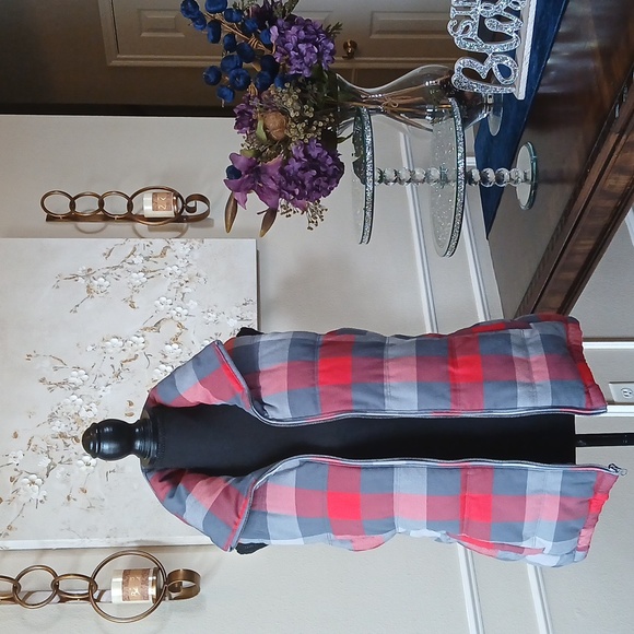 Red And Gray Frost Free Puffer Vest By Old Navy. Size M - Picture 4 of 17